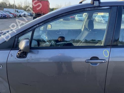 front-left-exterior-door-handle-toyota-corolla-verso-zer_-zze12_-r1_-2004-2005-2006-2007-2008-2009-32471460 main image