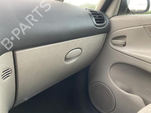 Used Glove box CITROËN XSARA PICASSO (N68) 2.0 HDi (90 hp) 29148205
