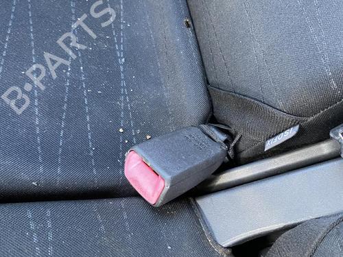 Used Seat buckle TOYOTA YARIS (_P9_) 1.4 D-4D (NLP90_, NLP90R) (90 hp) 27105244