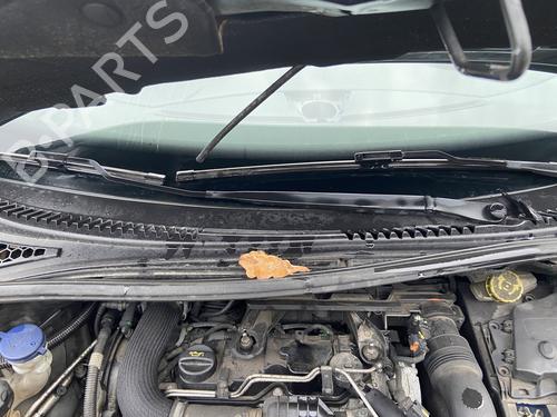 braccio-tergicristallo-anteriore-citroen-c3-ii-sc_-2009-32207625 main image