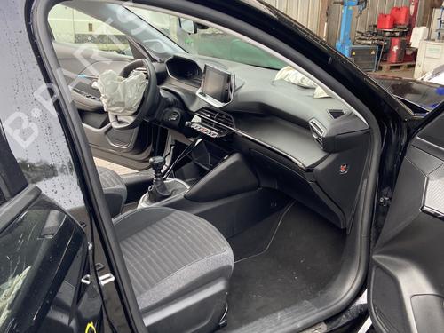 Used Rubber door seal PEUGEOT 208 II (UB_, UP_, UW_, UJ_) 1.5 BlueHDI 100 (102 hp) 32166908