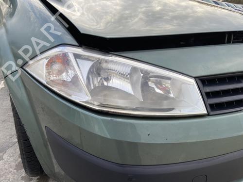 Used Right headlight Right headlight RENAULT MEGANE II (BM0/1_, CM0/1_) 1.6 16V (BM0C, CM0C) (113 hp) 33569990 33569990