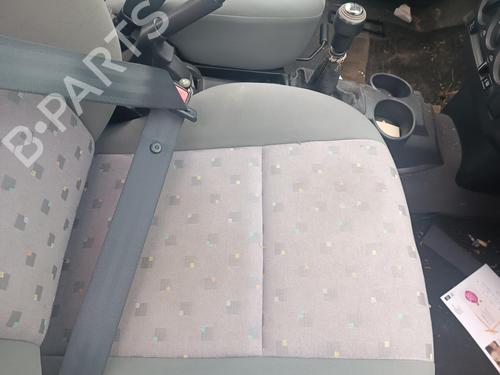 Used Right front seat HYUNDAI GETZ (TB) 1.5 CRDi (82 hp) 27124093
