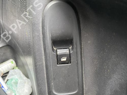 Raamschakelaar rechts voor CITROËN C3 II (SC_) 1.4 HDi 70 (SC8HZC, SC8HR0, SC8HP4) (68 hp) 30354499
