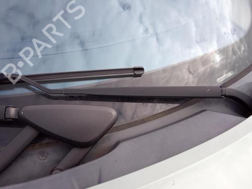 Used Front wiper motor RENAULT GRAND SCÉNIC II (JM0/1_) 1.9 dCi (JM0G, JM12, JM1G, JM2C) (120 hp) 27141828
