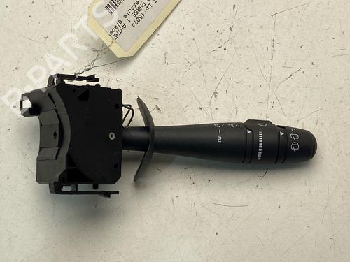 Used Steering column stalk Steering column stalk RENAULT TWINGO II (CN0_) 1.2 16V (CN04, CN0B) (75 hp) 40119706 40119706
