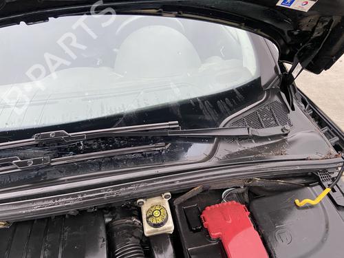 Used Front wiper motor PEUGEOT 308 SW I (4E_, 4H_) 1.6 HDi (109 hp) 31918940