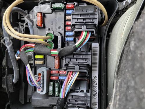 Used Fuse box Fuse box CITROËN C3 II (SC_) 1.6 HDi 90 (90 hp) 33569966 33569966