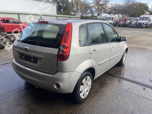 Climate control FORD FIESTA V (JH_, JD_) 1.4 TDCi | BP30174973I5