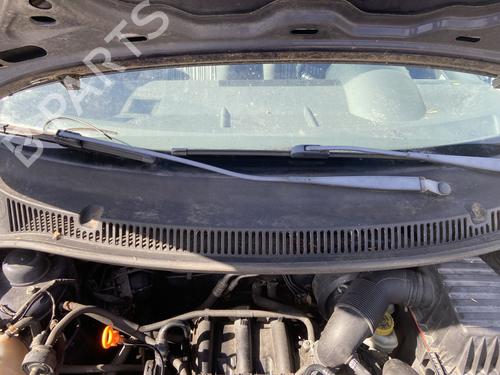 Used Front windshield wiper arm VW FOX Hatchback (5Z1, 5Z3, 5Z4) 1.2 (55 hp) 29072996
