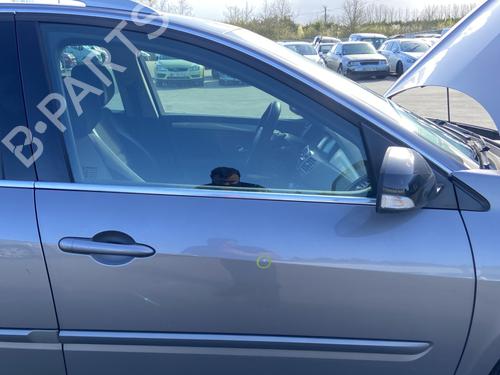 Used Front right door window Front right door window RENAULT LAGUNA III Grandtour (KT0/1) 2.0 dCi (KT07, KT0J, KT14, KT1A, KT1S) (131 hp) 33025720 33025720