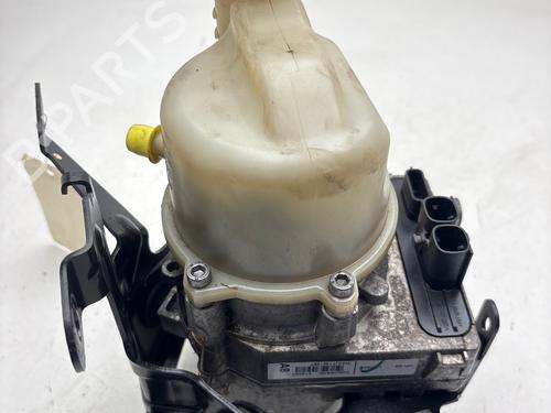 Used Steering pump Steering pump 32497801 32497801