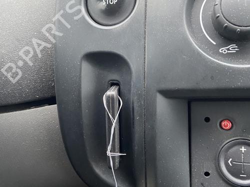 Kortleser RENAULT SCÉNIC II (JM0/1_) 1.4 (JM0B, JM0H, JM1A) (98 hp) 28422822