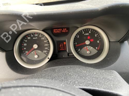 Used Instrument cluster Instrument cluster 33570020 33570020
