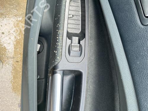 Used Right front window switch Right front window switch 38926181 38926181