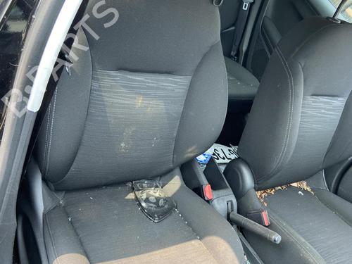 Used Right front seat PEUGEOT 208 I (CA_, CC_) 1.4 HDi (68 hp) 27112246