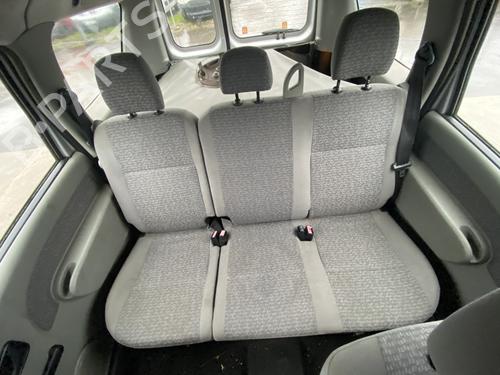 Stoel achter DACIA LOGAN MCV (KS_) 1.5 dCi (KS0W) (86 hp) 32173468