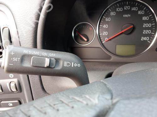 Used Switch VOLVO V40 Estate (645) 1.8 i (122 hp) 27100336