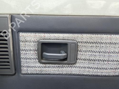 Used Front right interior door handle PEUGEOT 205 II (20A/C) 1.7 Diesel (60 hp) 28212353