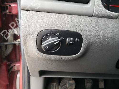 Used Headlight switch FORD TOURNEO CONNECT 1.8 TDCi (90 hp) 27131566
