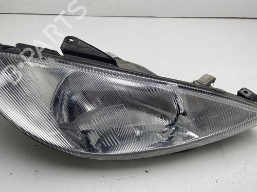 Used Right headlight PEUGEOT 206 Hatchback (2A/C) 1.6 i (89 hp) 28473926