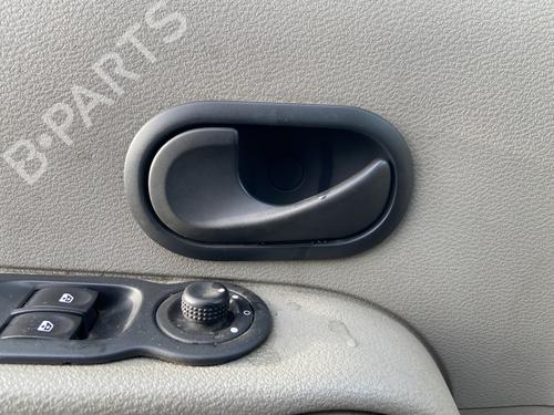 Used Front left interior door handle RENAULT MODUS / GRAND MODUS (F/JP0_) 1.5 dCi (FP0D, JP0D) (82 hp) 31908286