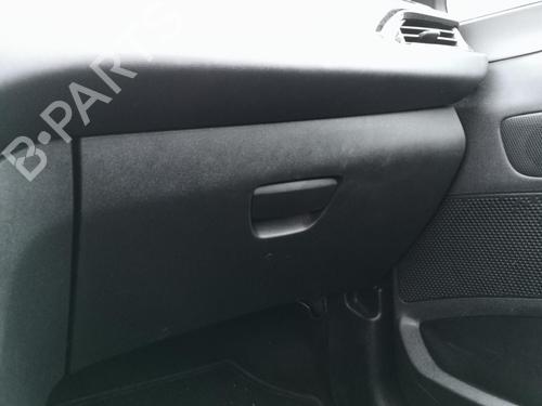 Used Glove box PEUGEOT 208 I (CA_, CC_) 1.6 HDi (92 hp) 27131421
