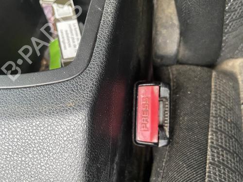 Used Seat buckle PEUGEOT 308 SW I (4E_, 4H_) 1.6 HDi (109 hp) 31918919