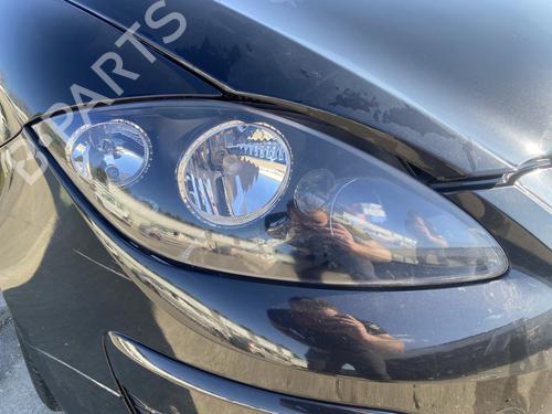 Used Right headlight Right headlight SEAT ALTEA XL (5P5, 5P8) 1.6 TDI (105 hp) 32733182 32733182