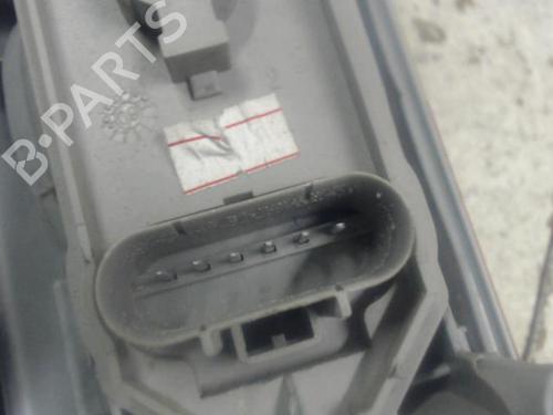 right-taillight-ford-transit-platformchassis-e_-_-1994-1995-1996-1997-1998-1999-2000-27133790 main image