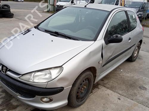 Brukte deler til PEUGEOT 206 Hatchback (2A/C) 1.6 i (89 hp) 2906564