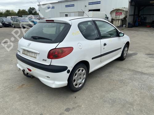 Dør rude højre bagtil PEUGEOT 206 Hatchback (2A/C) 1.4 i (75 hp) 28303524