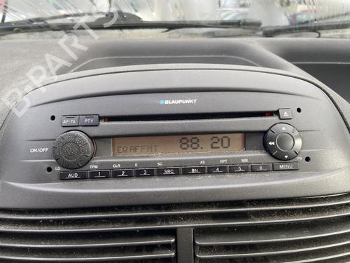 Bilradio FIAT PUNTO (188_) 1.2 60 (188.030, .050, .130, .150, .230, .250) (60 hp) 31654829