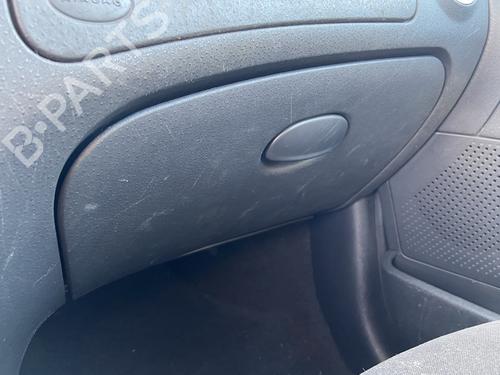 Used Glove box CITROËN C3 I (FC_, FN_) 1.4 i (73 hp) 32483360