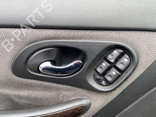 front-left-interior-door-handle-ford-mondeo-ii-turnier-bnp-1996-1997-1998-1999-2000-32425719 main image