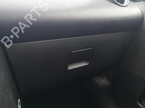 Used Glove box FORD FIESTA V (JH_, JD_) 1.4 16V (80 hp) 27132945