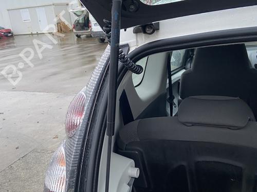 Used Tailgate lift support CITROËN C1 (PM_, PN_) 1.4 HDi (54 hp) 30889239