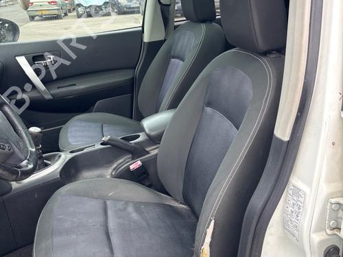 Used Front right seatbelt Front right seatbelt 37008150 37008150