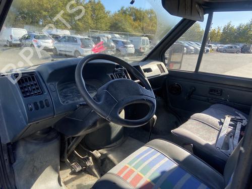 Front right quarter glass RENAULT TRAFIC Van (T_, P_, V_) 2.1 D | BP29616565C112 