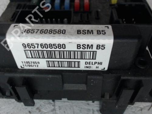 Used Fuse box PEUGEOT 307 Break (3E) 2.0 HDI 110 (107 hp) 27116034