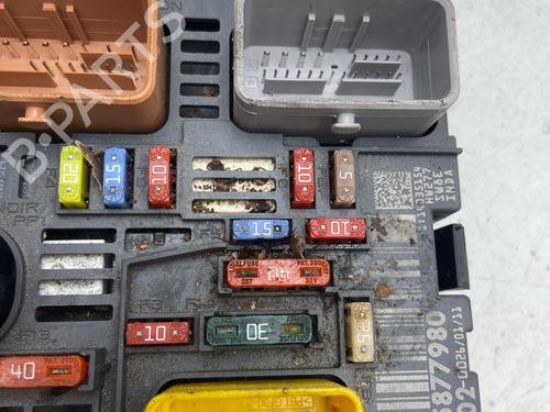 Used Fuse box Fuse box PEUGEOT 3008 I MPV (0U_) 1.6 HDi (112 hp) 33708186 33708186