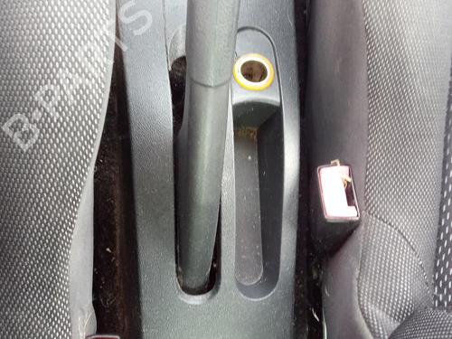 Sikkerhetsbelte-spenne RENAULT CLIO III (BR0/1, CR0/1) 1.2 16V (BR02, BR0J, BR11, CR02, CR0J, CR11) (75 hp) 27139398