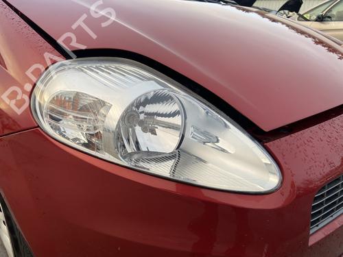 Faro derecho FIAT GRANDE PUNTO (199_) 1.2 (65 hp) 30675539
