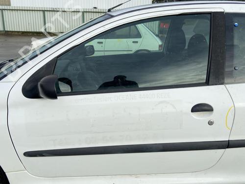 Used Front left door window PEUGEOT 206 Hatchback (2A/C) 1.4 HDi eco 70 (68 hp) 31067609