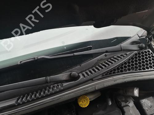Used Front windshield wiper arm CITROËN C3 II (SC_) 1.4 HDi 70 (SC8HZC, SC8HR0, SC8HP4) (68 hp) 27133083