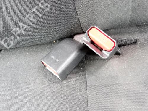 Used Seat buckle OPEL AGILA B (H08) 1.0 (F68) (65 hp) 27137316