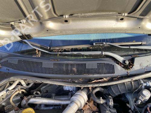Used Front windshield wiper arm Front windshield wiper arm RENAULT MEGANE II (BM0/1_, CM0/1_) 1.5 dCi (BM1E, CM1E) (106 hp) 31953457 31953457