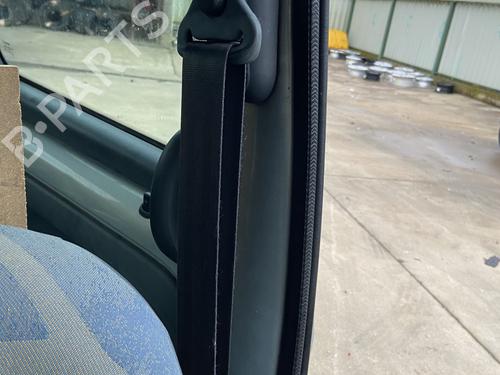 front-left-seatbelt-renault-kangoo-kc01_-1997-31969385 main image
