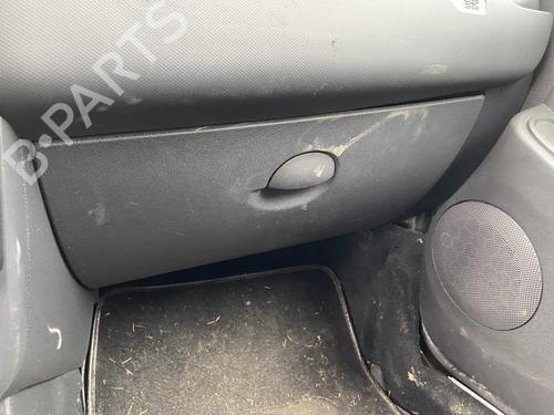 Handskerum DACIA DUSTER (HS_) 1.5 dCi (109 hp) 27108079