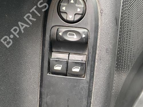 Used Left front window switch CITROËN C3 II (SC_) 1.4 HDi 70 (SC8HZC, SC8HR0, SC8HP4) (68 hp) 27112739